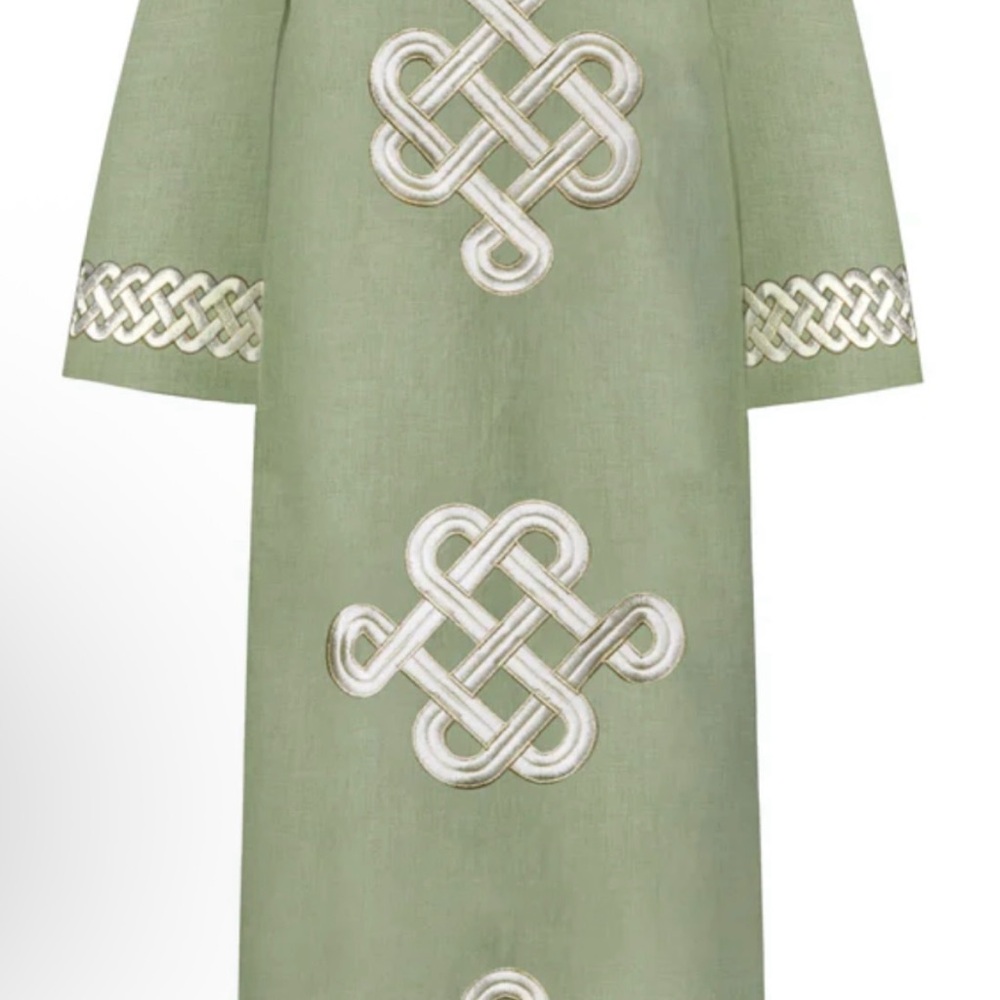 Green Celtic Knot Dress with 3/4 Sleeves and Crew Neck